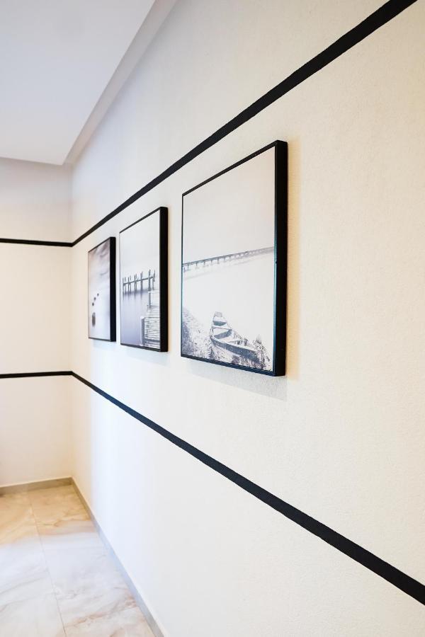 Mega Hotel Gjirokastër Esterno foto